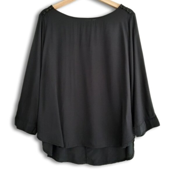 GAP Button-Shoulder Boatneck Top Light Flowy High Low Hem Blouse Black Sz L - Picture 3 of 14